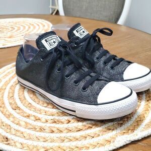 CONVERSE Chuck Taylor’s Black Glitter Unisex Lowtop Sneakers 9W/7M